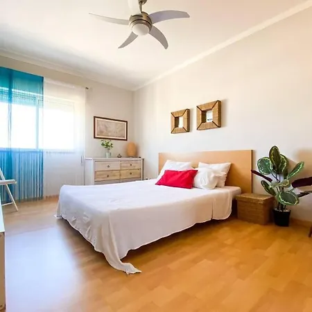 公寓 One Bed Cozy In The Center, 1min From Train Station 奥良