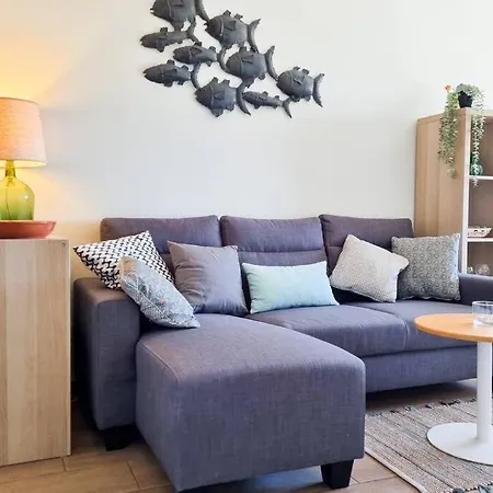 Apartment One Bed Cozy In The Center, 1min From Train Station *