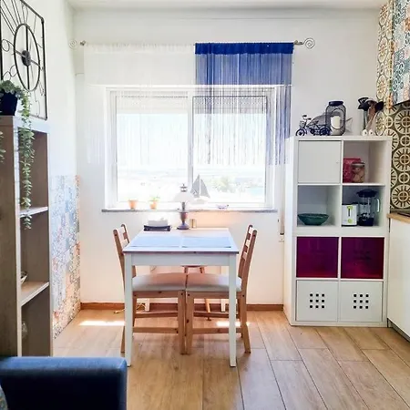One Bed Cozy In The Center, 1min From Train Station